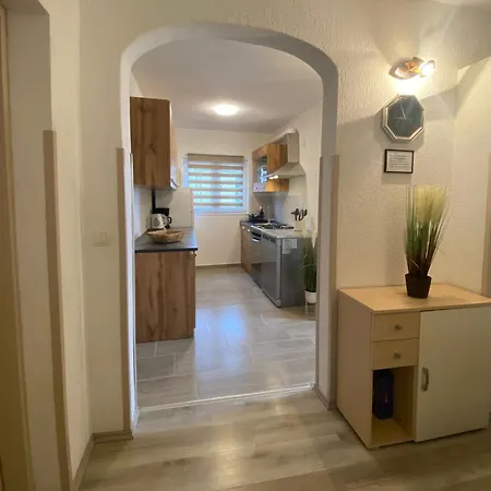 Kuca Za Odmor -m&a-grijani Bazen Appartement *